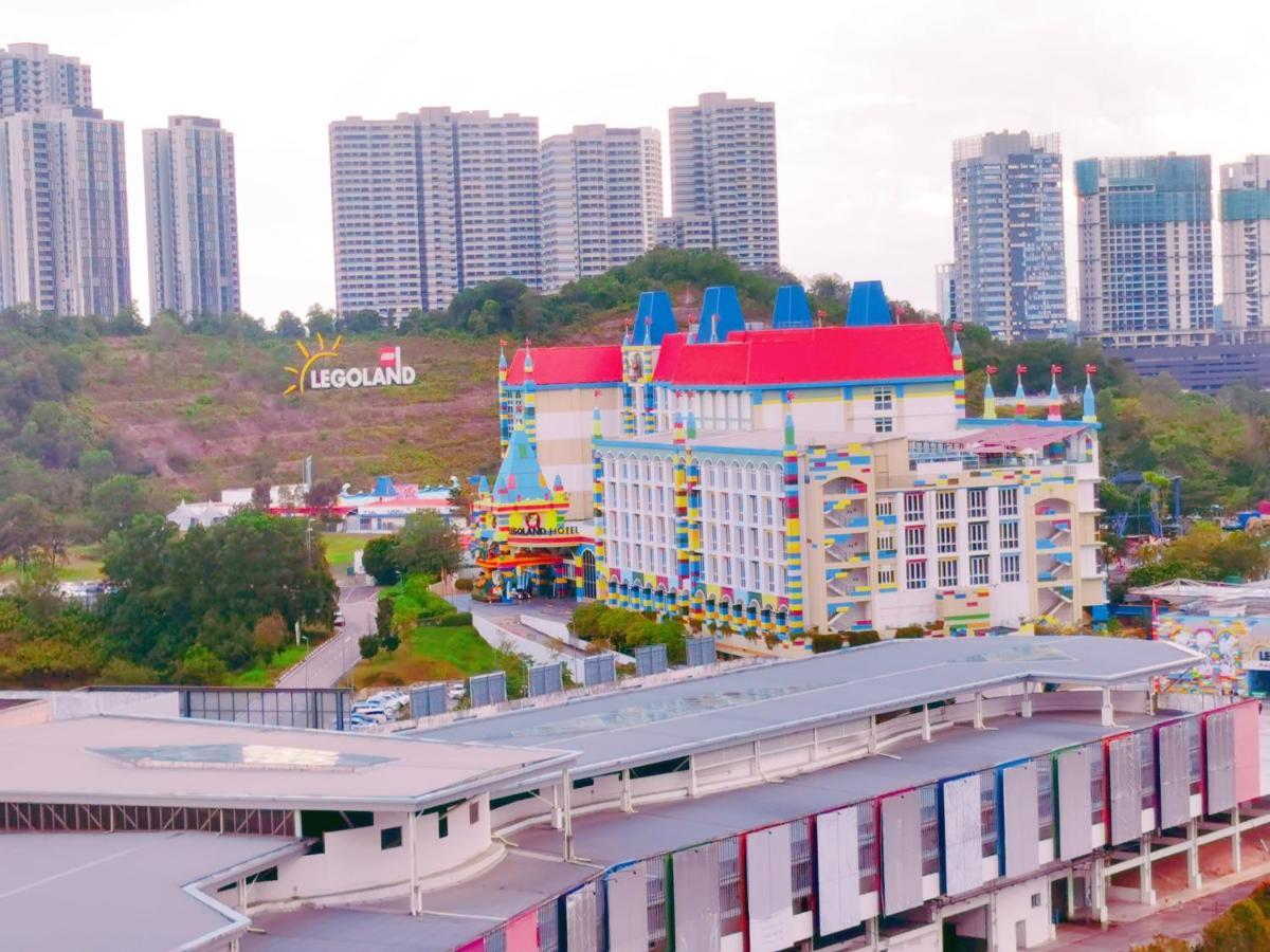 Legoland 3Min Lakeview Happyrainbowsuite 7Pax 2R2B Nusajaya  Extérieur photo